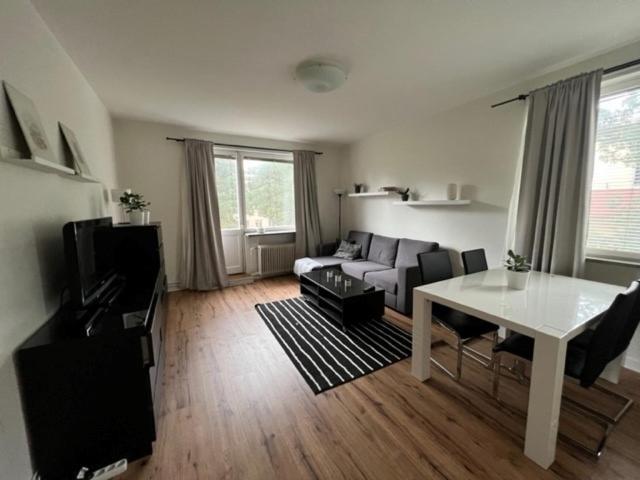 Flatin Erbjuder Laegenheter I Soedra Stockholm Apartamento Exterior foto