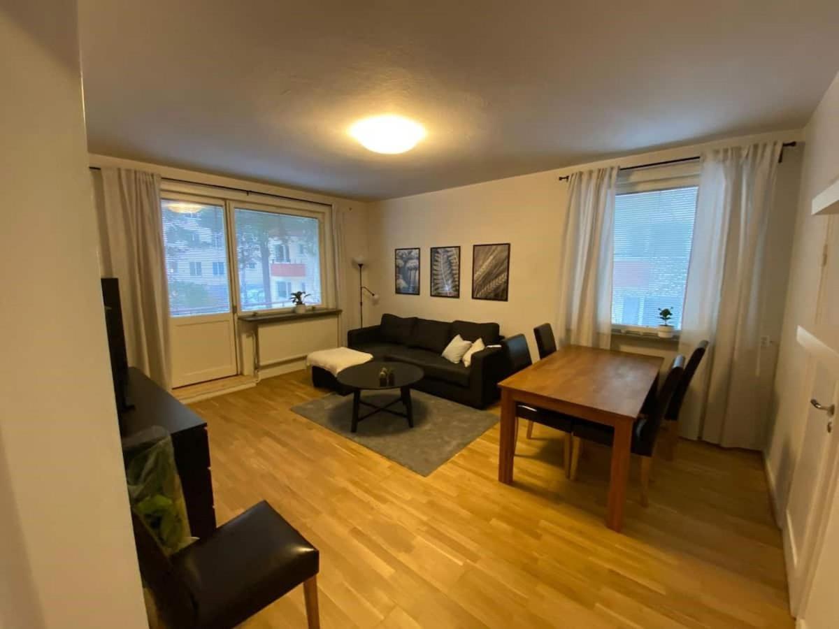Flatin Erbjuder Laegenheter I Soedra Stockholm Apartamento Exterior foto