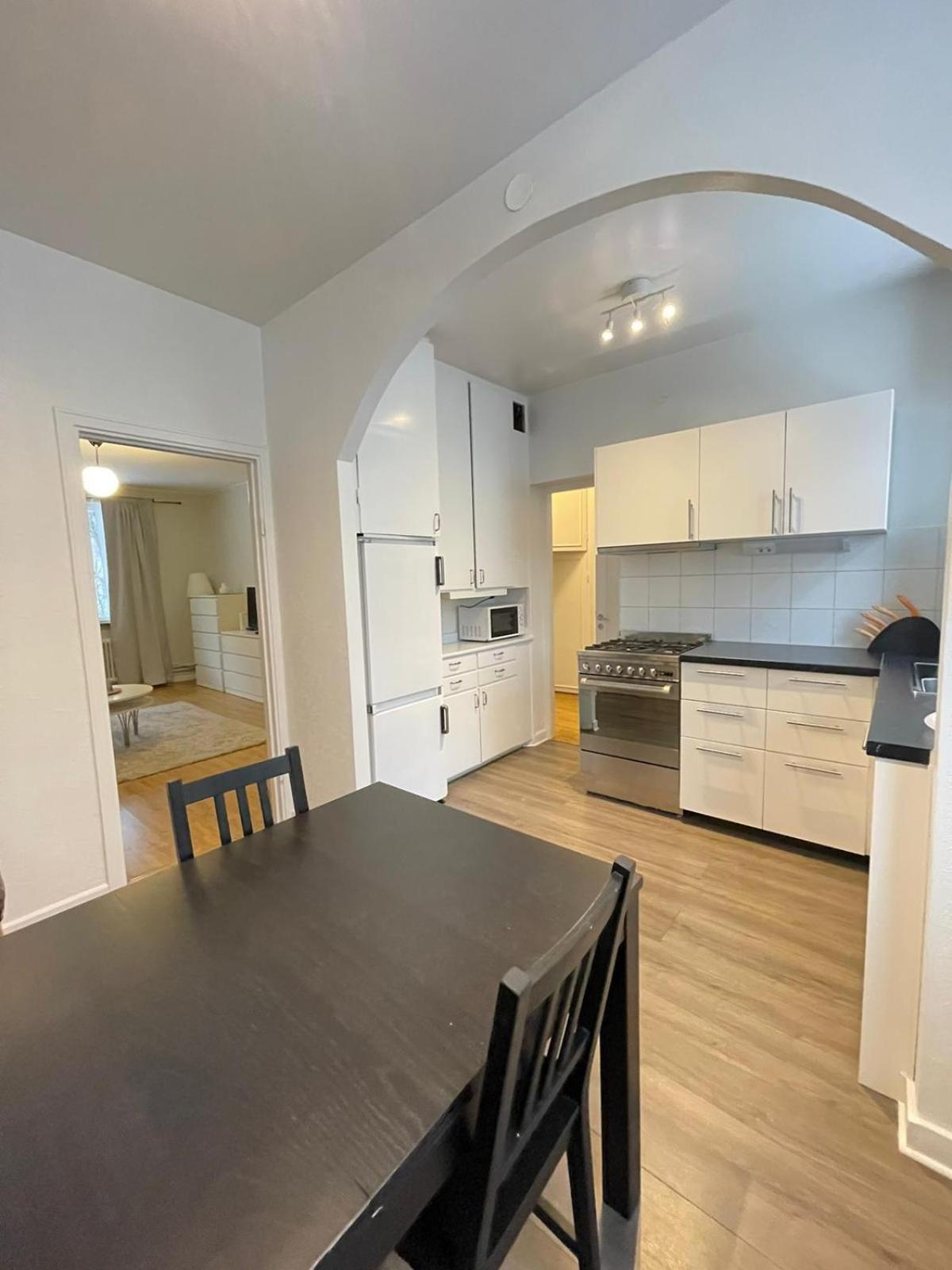 Flatin Erbjuder Laegenheter I Soedra Stockholm Apartamento Exterior foto